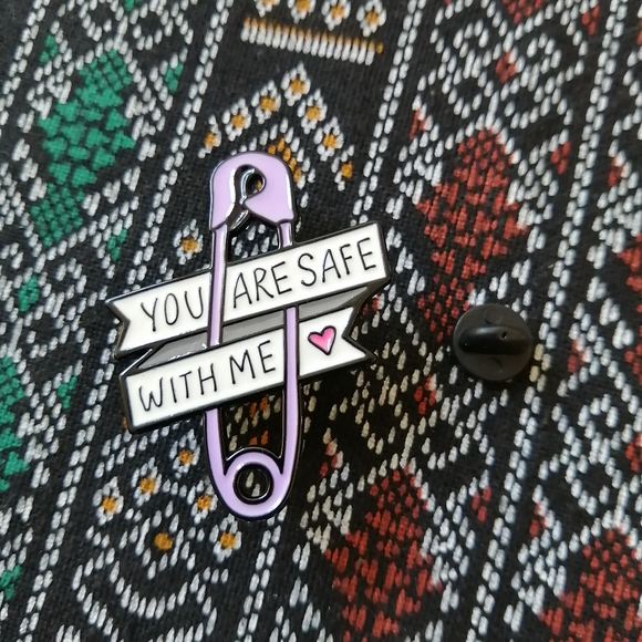 📍2/20$ You Are Safe With Me Enamel Pin NWOT - Picture 3 of 6